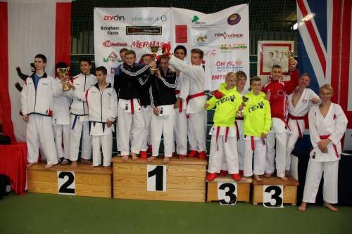 banzai 2013-0390.JPG --- erstellt mit toms-galerie V1.3 - www.tomshaus.de